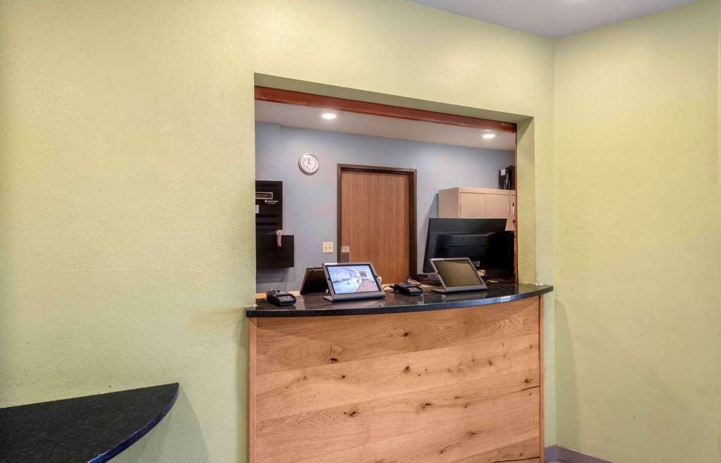 Extended Stay America Select Suites - Colorado Springs - Airport Interior foto